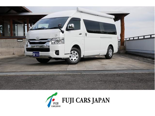 ハイエースバン(トヨタ) レクビィ　カントリークラブ　家庭用エアコン　ＦＦヒーター　４ＷＤ　ワンオーナー　リチウム２００Ａｈ　１５００Ｗインバーター　走行充電器　コンバーター　ソーラーパネル　冷蔵庫　電子レンジ　テレビ　サイドオーニング　ＦＦヒーター　メモリーナビ　ＥＴＣ　ドラレコ 中古車画像