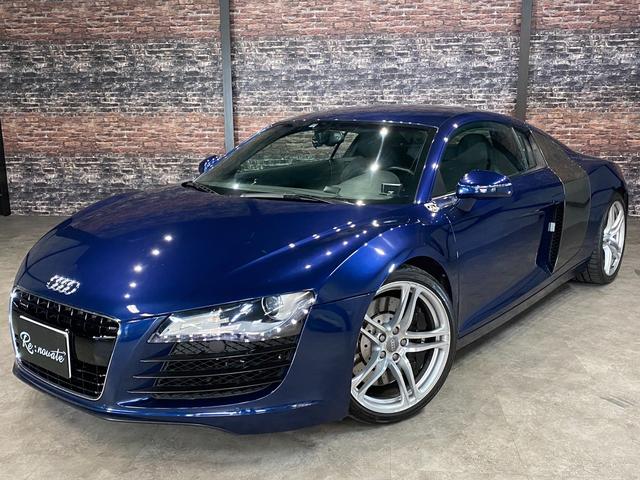 Ｒ８(アウディ) ４．２ＦＳＩクワトロ　Ｐｏｗｅｒ　Ｃｒａｆｔ可変マフラー・カーボンサイドプレート・黒革シート・シート 中古車画像