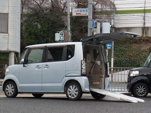 ホンダ Ｎ－ＢＯＸ＋ Ｇ　車いす仕様車　電動ウインチ　福祉車両　ナビＴＶ　ＥＴＣ　タイミングチェーン