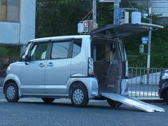 ホンダ　Ｎ−ＢＯＸ＋　Ｇ　Ｌパッケージ　４ＷＤ　車いす仕様車