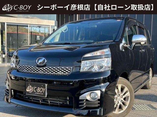 トヨタ ヴォクシー ＺＳ　煌ＩＩ　４ＷＤ　アルパインＨＤＤナビ　フルセグ地デジＴＶ　ブルートゥース　アルパインフリップダウンモニター　ビルトｉｎＥＴＣ　両側パワースライドドア　パドルシフト　ステアリングリモコン　バックカメラ