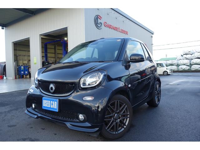 ☆内外装綺麗なフォーツーカブリオが入荷致しました☆ 人気の黒色＋レッドトップ　ストラーダナビＴＶ　安心のバックカメラ