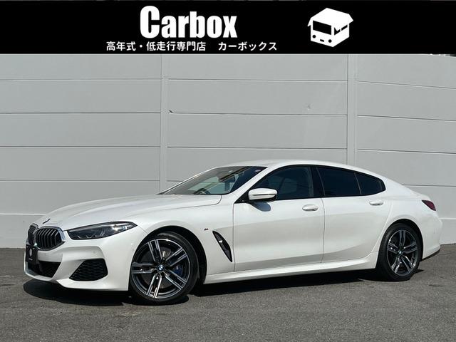 ８４０ｉ　グランクーペ　Ｍスポーツ　全周囲カメラ　Ｐバックドア　パワーシート　エクステンドメリノ本革　ハーマンカードン　ベンチレーションシート　禁煙車１９インチアルミ　ＢＭＷレーザーライト　パークディスタンス　ヘッドアップディスプレイ