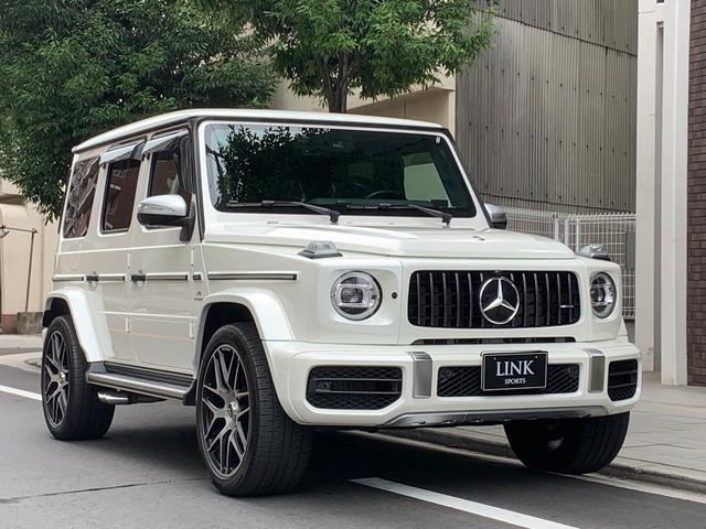 Ｇクラス Ｇ６３　ストロンガーザンタイムエディション　ダイヤモンドホワイト１５０台限定　ＡＭＧ４本出しマフラー　ＡＭＧレザーエクスクルーシブインテリアパッケージ　ＡＭＧカーボンファイバーインテリアトリム　ＡＭＧ２２ＡＷ　デイライト・テレビコーディング（1枚目）