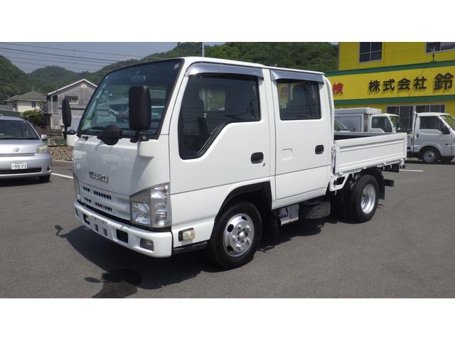 Ｗキャブフルフラットロー　積載２ｔ　５ＭＴ　床鉄板　車両総重量　４，６２０ｋｇ　荷台内寸　長さ：２１０ｃｍ　幅：１６０ｃｍ　高さ：３８ｃｍ　キーレスキー　ＥＴＣ　ディーゼル　パワーステアリング　前席パワーウィンドウ