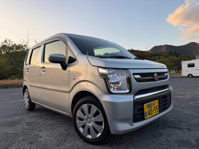 車検２年付き　低走行　４人乗り　ナビ付き