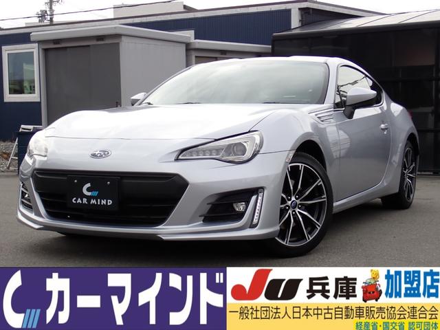 Ｓ　６速ＭＴ　後期アプライドモデルＧ型　純正ナビ　走行中ＴＶ　ＥＴＣ　Ｂカメラ　ステリモ連動　スマートキー２本　ハーフレザーシート　シートヒーター　整備点検記録簿８枚Ｈ２５年－Ｒ６年　クルコン　革ハンドル
