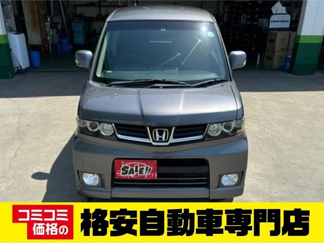 Ｗ　ＨＩＤ　スマートキー　ベンチシート　ＡＴ　盗難防止システム　ＡＢＳ　ＣＤ　ミュージックプレイヤー接続可　アルミホイール　衝突安全ボディ　エアコン　パワーステアリング　パワーウィンドウ