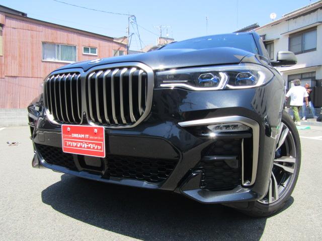 Ｍ５０ｉ　Ｍ５０ｉ　茶革・Ｆクライメートシート・パノラマサンルーフ／ＳｋｙＬｏｕｎｇｅ・Ｄアシストプロ・パークアシスト＋・ＴＶ・ＨＵＤ・ｈａｒｍａｎ　ｋａｒｄｏｎ・レーザーライト・ジェスチャーコントロール・