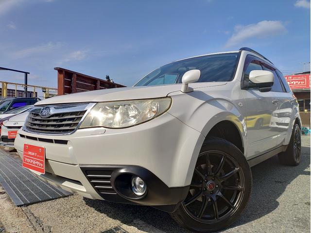 ユーザー買取車　社外ナビ　地デジＴＶ　ＥＴＣ パノラマルーフ　スマートキー　４ＷＤ　パワーシート　検査令和８年９月