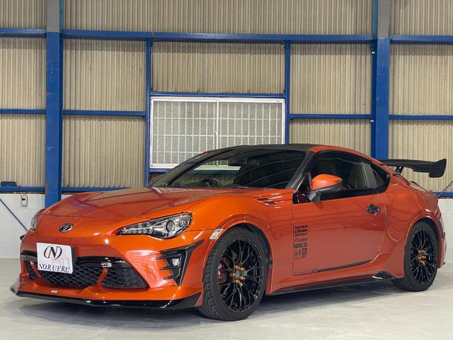 ８６ ＧＴ　ＧＲｅｄｄｙフロントエアロ　ＴＲＤエアロ（Ｓ．Ｒ）　柿本改マフラー　社外１８インチ　ＣＵＳＣＯタワーバー　カーボンＧＴウイング　ＬＥＤヘッドライト　純正ナビ　フルセグ　バックカメラ