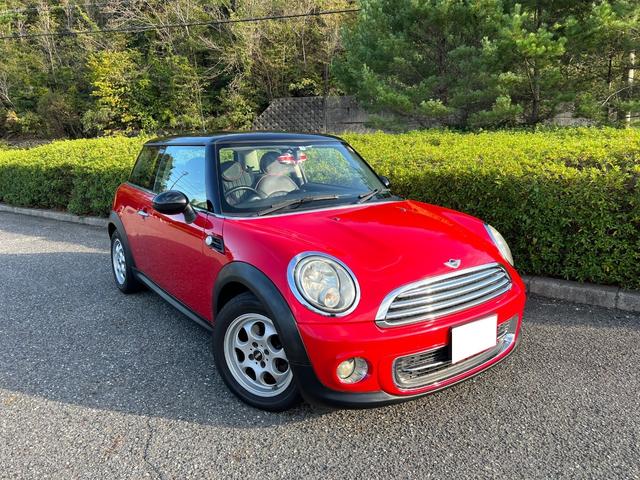 ＭＩＮＩ(ミニ) クーパー　プッシュスタート　後期モデル　革巻きステアリング　ナビ　ＴＶ　キーレス 中古車画像