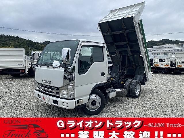 エルフトラック ３ｔ積・ダンプ・コボレーン付・６ＭＴ　３ｔ積・ダンプ・コボレーン付・６ＭＴ・メッキパーツ・中間ピン・坂道発進補助装置・強化プロテクター・キーレス・ＥＴＣ・新明和ＤＲ２・荷台内寸　Ｌ３０５５　Ｗ１５９５　Ｈ３７０（1枚目）