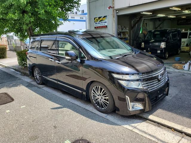 エルグランド(日産) ２５０ハイウェイスター　サンルーフ／テインフルタップ車高調／アーバンクロムホイール／両側ワンタッチパ 中古車画像