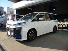 ヴォクシー ハイブリッドS-Z 快適利便パッケージHI☆ユニバーサルステップ☆10.5インチDAプラス、HDMI☆フルセグTV+CD+DVDデッキ☆パノラミックビューモニター+PKSB☆トヨタチームメイト☆アドバンストパーク 中古車画像