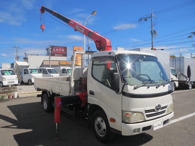 　２ｔ全低床標準ロング　２．６ｔ３段ユニッククレーンフックイン　ラジコン　６速マニュアルミッション　　４，０００ｃｃディーゼルターボ　電格ミラー　集中ロック　ＥＳ　ＥＴＣ　旧レンタカー