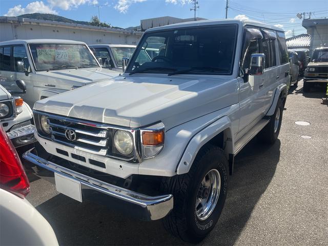 TOYOTA LAND CRUISER 70 ZX | 2000 | WHITE | 157937 km