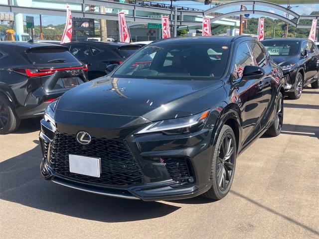 RX(レクサス) RX500h Fスポーツパフォーマンス 本革エアシート・パノラミックビューモニター・前後ドラレコ・パノラマルーフ・4WD・ワンオーナー・ETC・クリアランスソナー・オートクルーズコントロール・パワーシート・衝突被害軽減システム・ナビ・TV 中古車画像