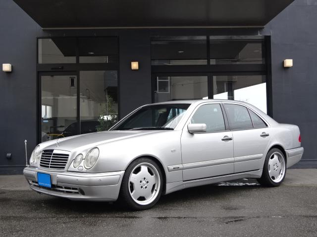 ＡＭＧ Ｅクラス Ｅ５０　左ハンドル　実走行９６００ｋｍ　記録簿有