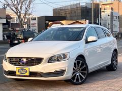 ボルボ　Ｖ６０　Ｔ５　ＳＥ　８速オートマ　１８インチアルミ