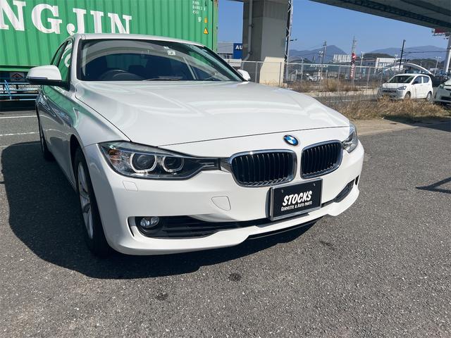 ３シリーズ(BMW) ３２０ｉ　バックカメラ　ナビ　クリアランスソナー　ＥＴＣ　スマートキー　プッシュスタート 中古車画像