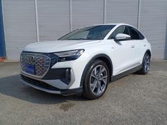 Q4スポーツバック e-トロン 40e-トロン Sライン バーチャルコックピット マトリクスLED アップルカープレイ ACC 黒革シート シートヒーター Pアシスト 全周囲カメラ 障害物センサー レーンキープアシスト 電動リアゲート ETC 中古車画像