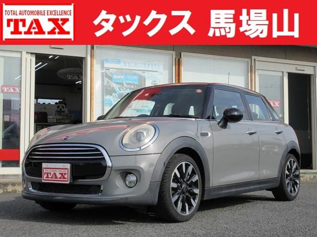 ＭＩＮＩ クーパー　ターボ　禁煙車　ローン月々１２．８００キントウ　アイドリングＳＴＯＰ　８．８型ナビ　ＬＥＤオートライト／フォグランプ　純正１７インチアルミ　オートワイパー　革巻きハンドル／シフトノブ　６速オートマ