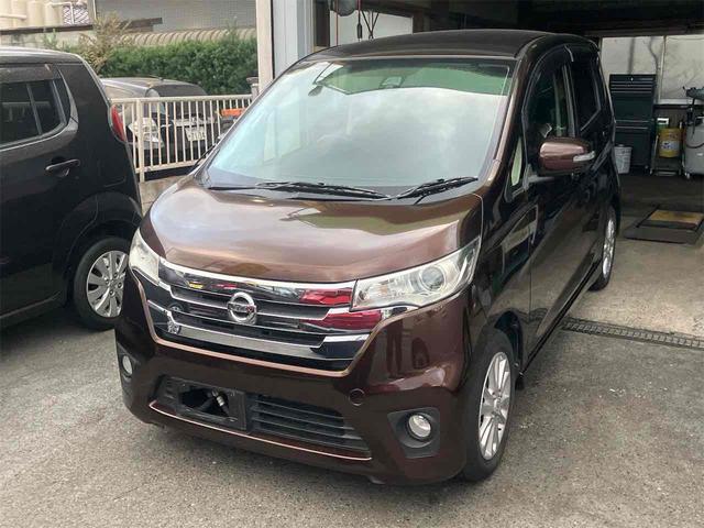 後方確認をサポート！バックカメラ付き！ ミュージックプレイヤー接続可　Ｂｌｕｅｔｏｏｔｈ　アルミホイール