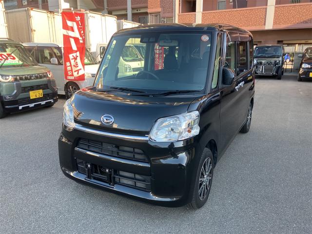 車両周辺をカメラ映像で確認できる機能！全周囲カメラ！ シートヒーター　ＣＶＴ　盗難防止システム　ＡＢＳ　ＥＳＣ　ＣＤ　エアコン