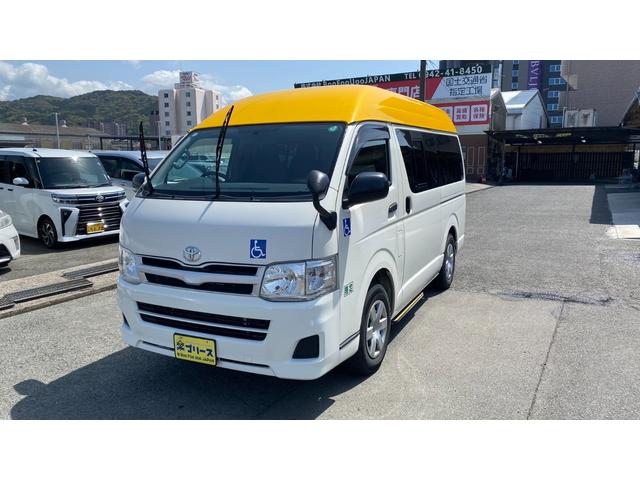 　車いす仕様車　Ｂタイプ　車椅子２基固定　ストレッチャー固定　サイドステップ　イージークローザー　リフト
