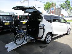 トヨタ　シエンタ　１．５ＸウェルＣ車いす仕様車ＩＩＩ２ｎｄシート付