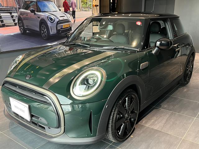 ＭＩＮＩ(ミニ) クーパー　レゾリュート・エディション　弊社社有車・特別仕様車・アップルカープレイ・１８インチＡＷ・専 中古車画像