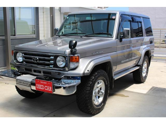 TOYOTA LAND CRUISER 70 ZX | 2004 | GRAY | 85000 km | details TOYOTA LAND CRUISER 70 ZX | 2004 | GRAY | 85000 km | details