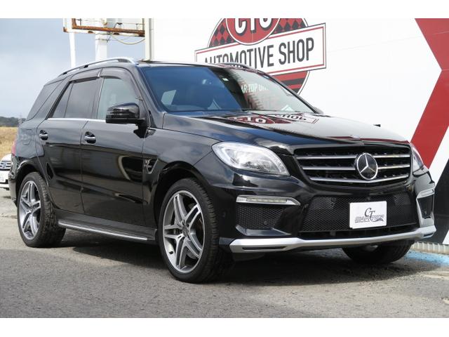 Ｍクラス(AMG) ＭＬ６３　ＡＭＧ　走行距離５３，２７３Ｋｍ　Ｗサンルーフ　ナビ　ＴＶ　全方位モニター 中古車画像