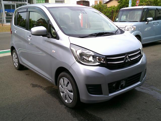 Ｇ　禁煙車　アイドリングストップ　キーレスエントリー　電動格納ドアミラー　ベンチシート　シートヒーター　走行２９０００ｋｍ