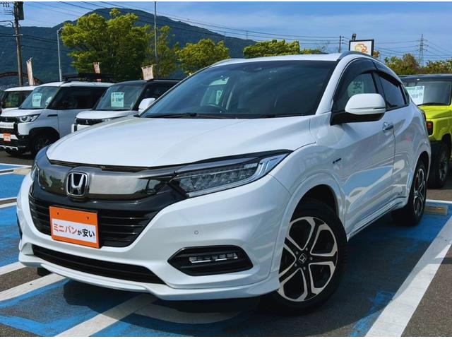 ハイブリッドＺ・ホンダセンシング　１オーナー　定期点検記録簿　禁煙車　電動格納ミラー　純正１７インチアルミホイール　ＬＥＤヘッドランプ　ルーフレール　前ドラレコ　革巻きステアリング　バックカメラ　アダプティブクルーズコントロール