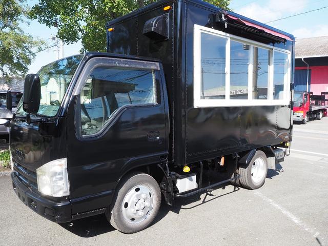 　キッチンカー　移動販売車　ケータリングカー