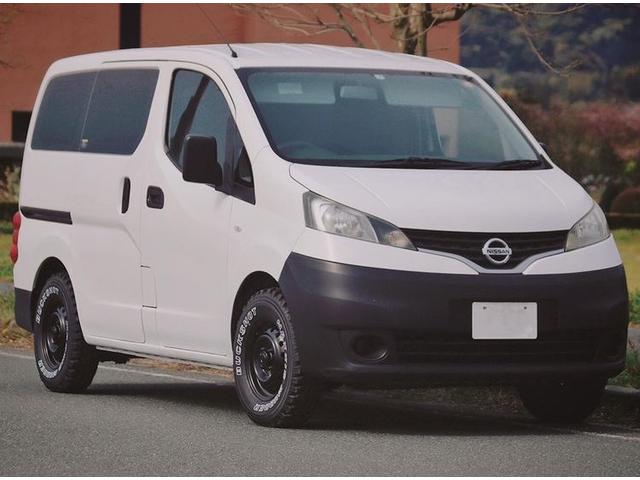 日産 ＮＶ２００バネットバン 　エアコン　パワーステアリング　パワーウィンドウ　両側スライドドア　運転席助手席エアバッグ　走行距離８２０００Ｋｍ　オートマ車