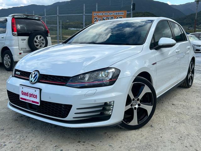 フォルクスワーゲン ゴルフＧＴＩ ベースグレード　１８インチＡＷ　衝突軽減ブレーキ　レーンキープアシスト　車速追従クルーズコントロール　ナビＴＶ　Ｂｌｕｅｔｏｏｔｈ　バックカメラ　クリアランスソナー　スマートキー　タイミングチェーン駆動