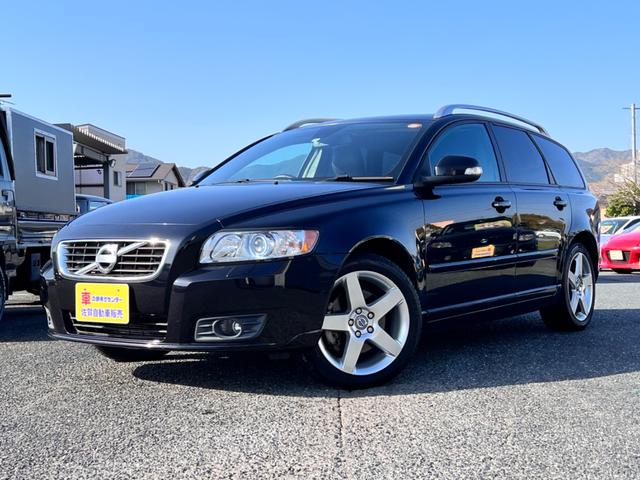 ボルボ V50