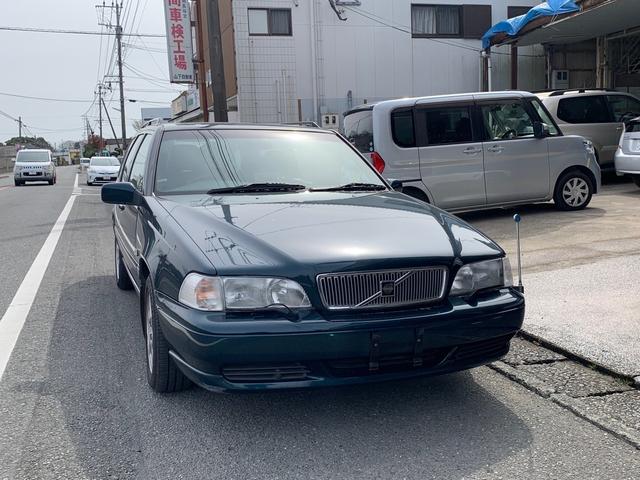 Ｖ７０ ２．５　２０Ｖ　ワンオーナー　取扱説明書　整備手帳　革シート　ＳＲ　走行３４０００ｋｍ　車検令和７年３月　エアコン　パワステ　パワーウィンドウ