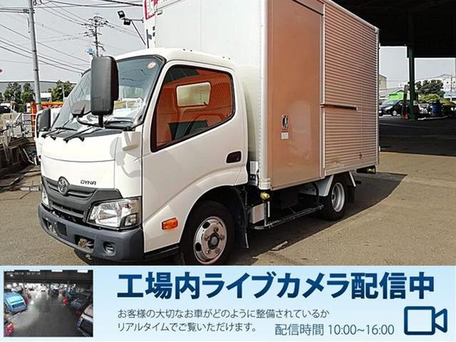 トヨタ ダイナトラック 　２ｔ　パネルバン　フルフラットロー　ＡＴ　外ハン／アルミコルゲート　ラッシングレール／鉄２段　レール高さ７００ｍｍ　１４００ｍｍ　サイドドアあり　サイドドア内寸法　幅９００ｍｍ　高さ１９００ｍｍ