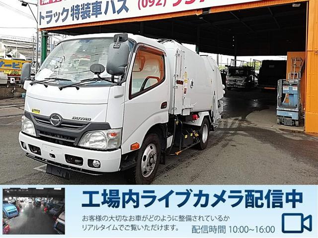 デュトロ(国産車その他) ２ｔプレス式４．３立米パッカー車ＡＴ　内容量／４．２ｍ３　作動方式／プレス　連続スイッチあり　荷箱前 中古車画像