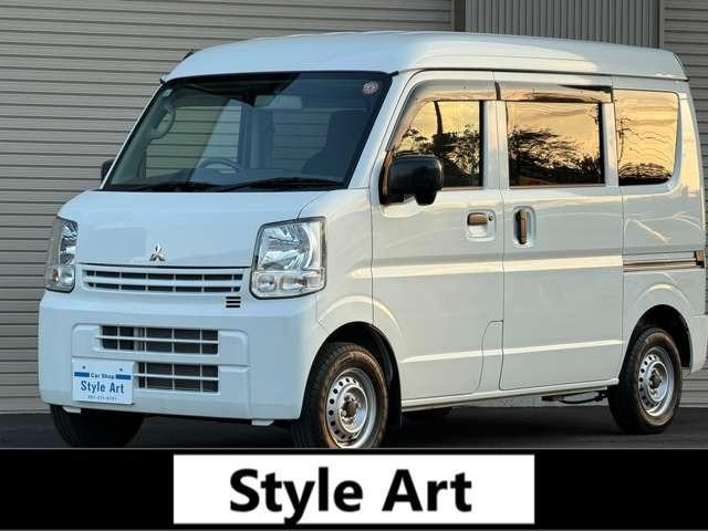 少しでも気になったお車は今すぐお問合せください☆ 荷室を確保しつつ運転席もひろびろ♪仕事の相棒ミニキャブバン入荷！