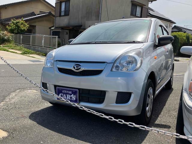 Ｘスペシャル　キーレスエントリー　ＭＴ　盗難防止システム　ＡＢＳ　ＣＤ　ミュージックプレイヤー接続可　衝突安全ボディ　エアコン　パワーステアリング　パワーウィンドウ