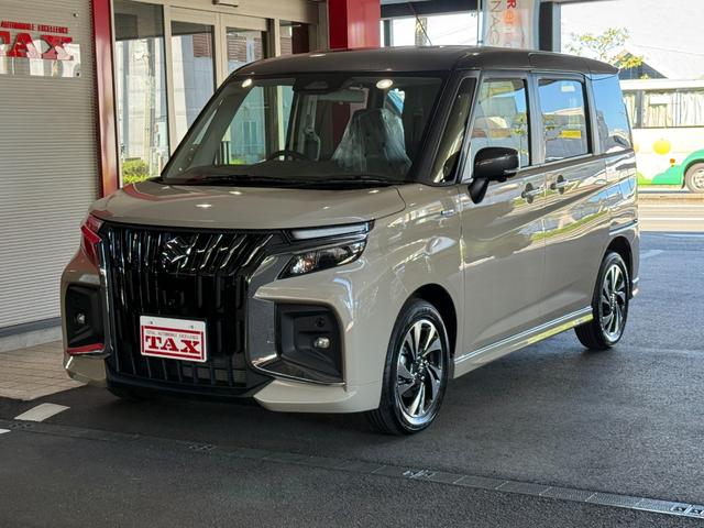 ソリオバンディット(スズキ) ハイブリッドＭＶ　スマートキー　９インチナビ　フルセグ　ＣＤ　ＤＶＤ　ＢＴ　ＵＳＢ　全方位モニター　ＬＥＤライト　フォグランプ　シートヒーター　両側パワースライド　ヘッドアップディスプレイ　セーフティサポート　ＢＳＭ 中古車画像