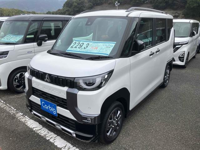 Ｇ　プレミアム　全周囲カメラ　両側電動スライドドア　オートクルーズコントロール　レーンアシスト　衝突被害軽減システム　オートライト　ＬＥＤヘッドランプ　スマートキー　アイドリングストップ　電動格納ミラー