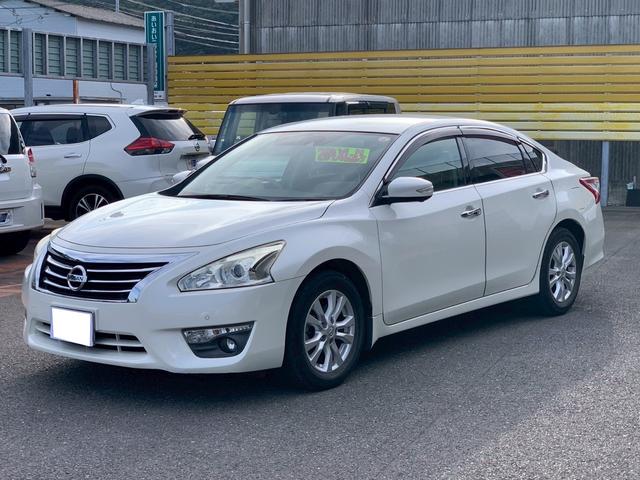 ティアナ(日産) ＸＬ　ナビＡＶＭパッケージ　／衝突被害軽減ブレーキ／クルーズコントロール／メモリーナビ／ワンセグ／アラウンドビューモニター／ＥＴＣ車載器／音楽録音／パワーシート／キセノンライト／バックカメラ／インテリキー 中古車画像