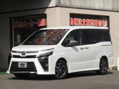 ヴォクシー ZS 煌 純正フルエアロ/純正ナビ・テレビ/バックモニター/スマートキー/両側電動スライドドア/トヨタセーフティーセンス/7人乗り/3列シート/ドライブレコーダー/ETC/クルーズコントロール 中古車画像