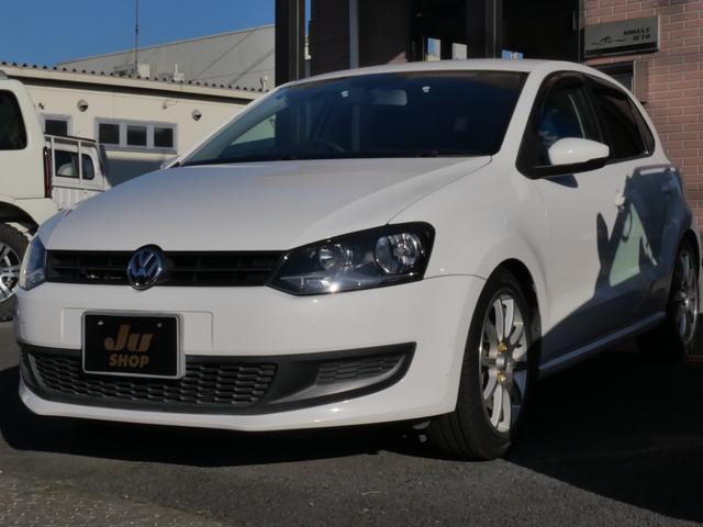 ポロ(フォルクスワーゲン) ＴＳＩコンフォートライン　キーレスエントリー　ナビ　バックモニター　フルセグ　ＥＴＣ　Aftermarket１７インチアルミホイール　プライバシーガラス　電動格納ミラー 中古車画像